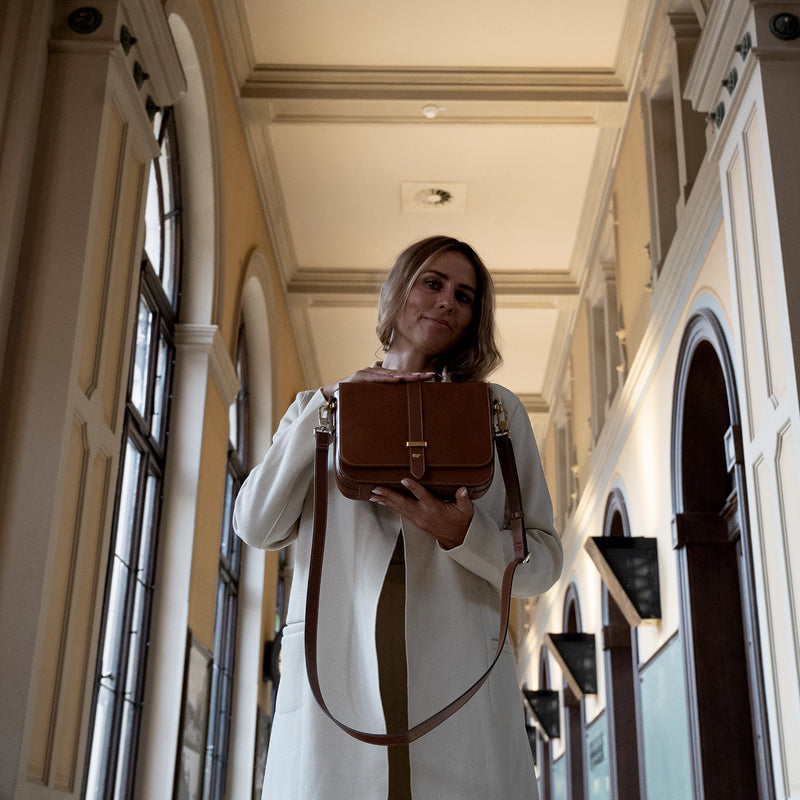 ALICE Umhängetasche cognac