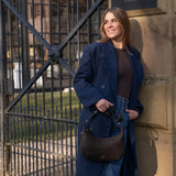 LIV VELVET Hobo Bag S braun